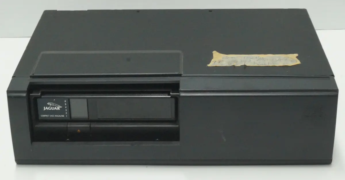 Jaguar Xj Series 4 (Xj40) Cd Changer | Part # - Dbc5130 1