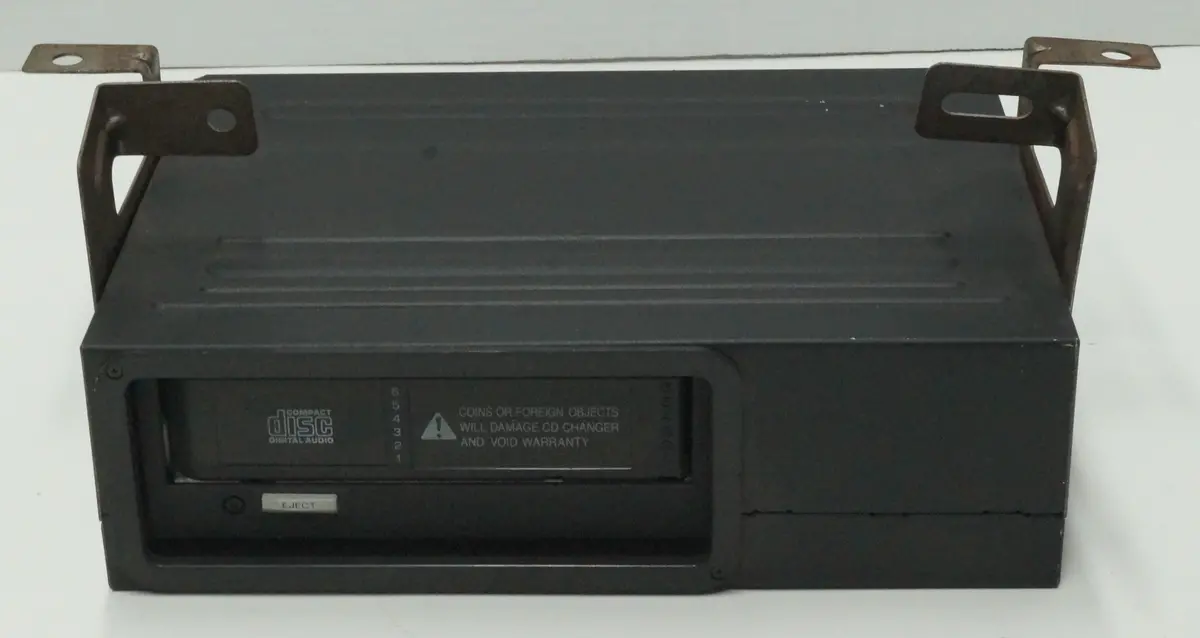 2000 - 2002 Jaguar S-Type (X200) Cd Changer | Part # - Xw4f-18C830-Ak/A 1