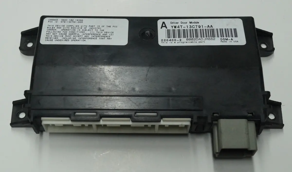 2000 - 2002 Jaguar S-Type (X200) Driver Door Module | Part # - Yw4t-13C791-Aa/1W4t-13C791-Aa 1