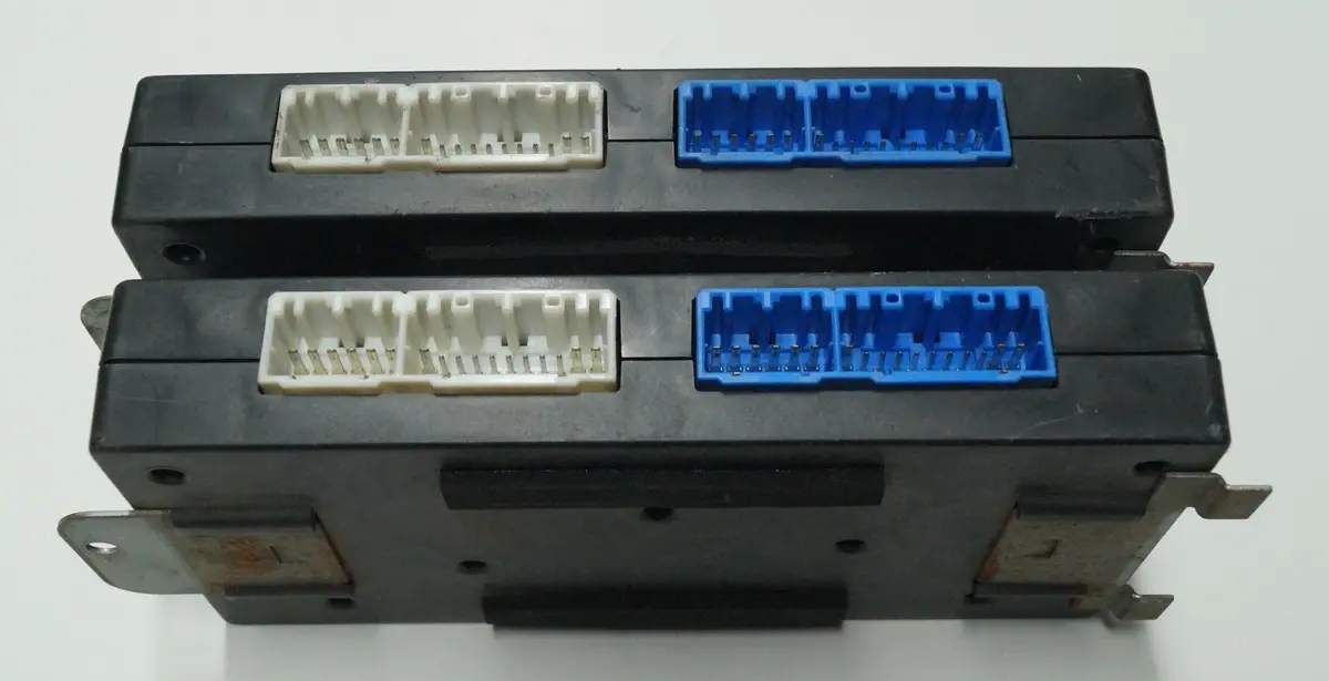 1995 - 1997 Jaguar Xj (X300) Memory Seat Control Unit (L/H) | Part # - Lna2165aa/Ad 2