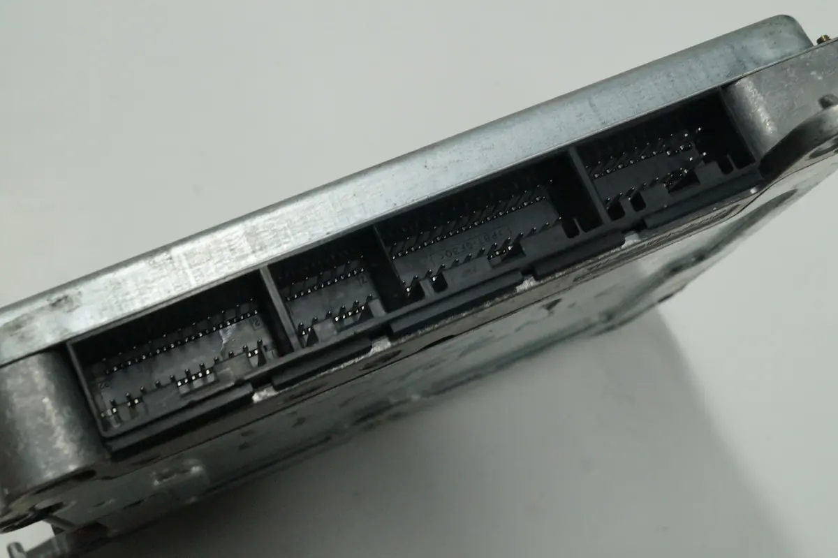 2003 - 2005 Jaguar S-Type (X200) Body Control Module | Part # - 2W4f-13B525-Be 2