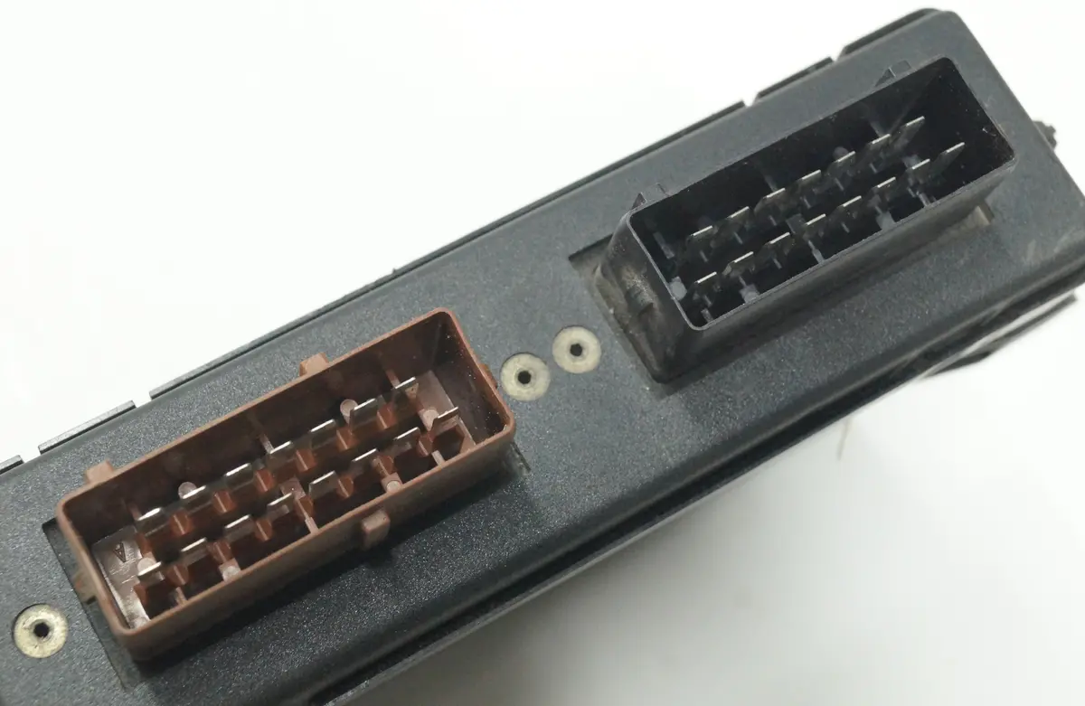 1995 - 1997 Jaguar Xj (X300) Front Lamp Control Module | Part # - Lna2240ba 2