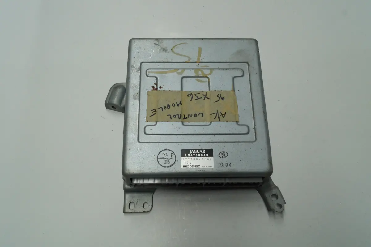 1998 - 2003 Jaguar Xj (X308) Ac Temperature Control Module | Part # - Lnc7600af 1