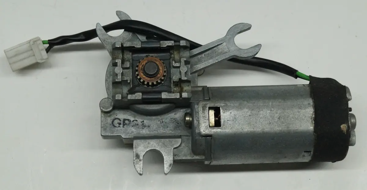 1995 - 2003 Jaguar Xj (X300 + X308) Sun Roof Motor | Part # - Hna1751ab 1