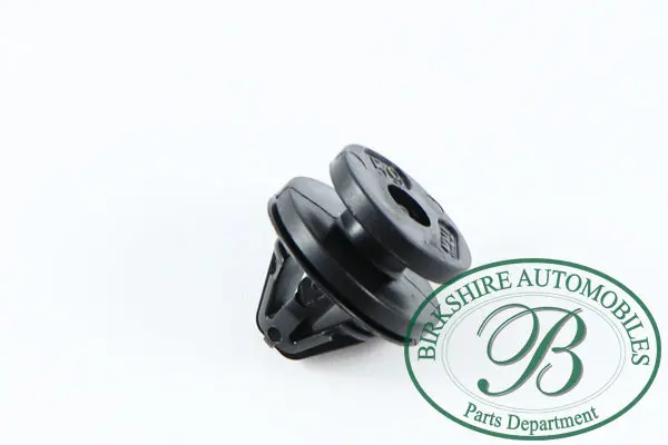Land Rover Door Panel Retaining Clip Part #Dyc500030. Fits Range Rovers 1