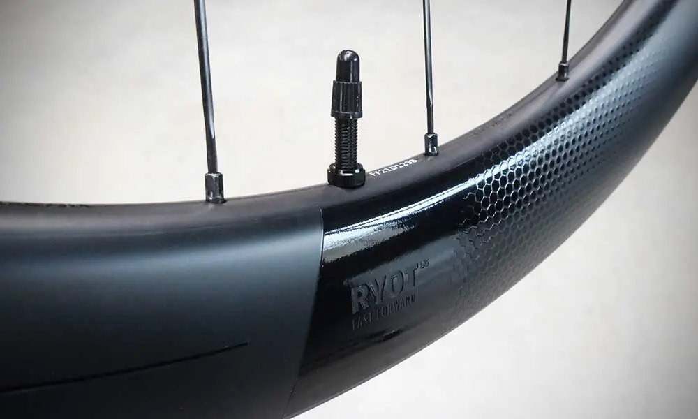 Tubeless Ventilsatz 1