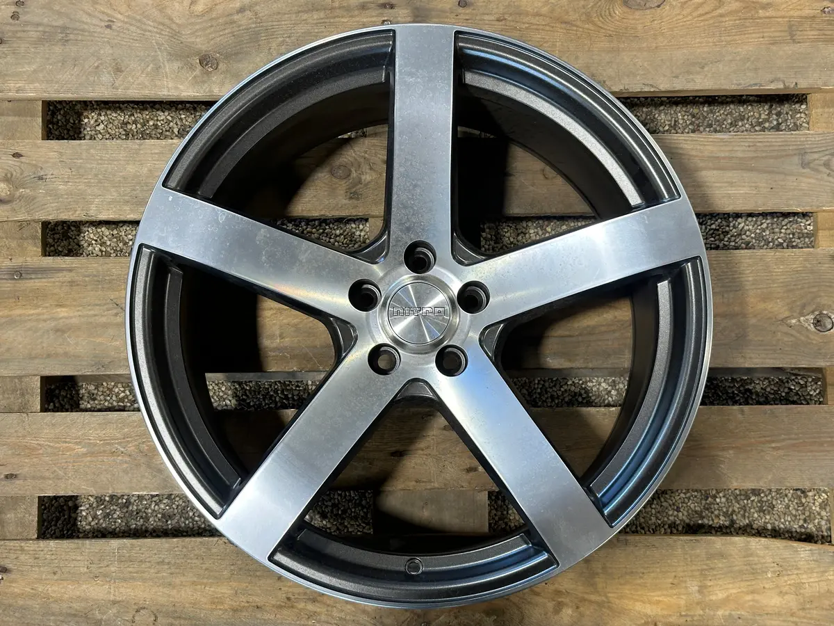 Nitro 20” 5X114.3 Et40 1