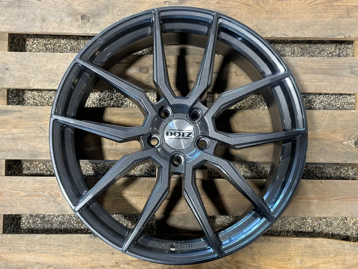Dotz Misano Gun Metal 8X20 Et45 5X114.3 1