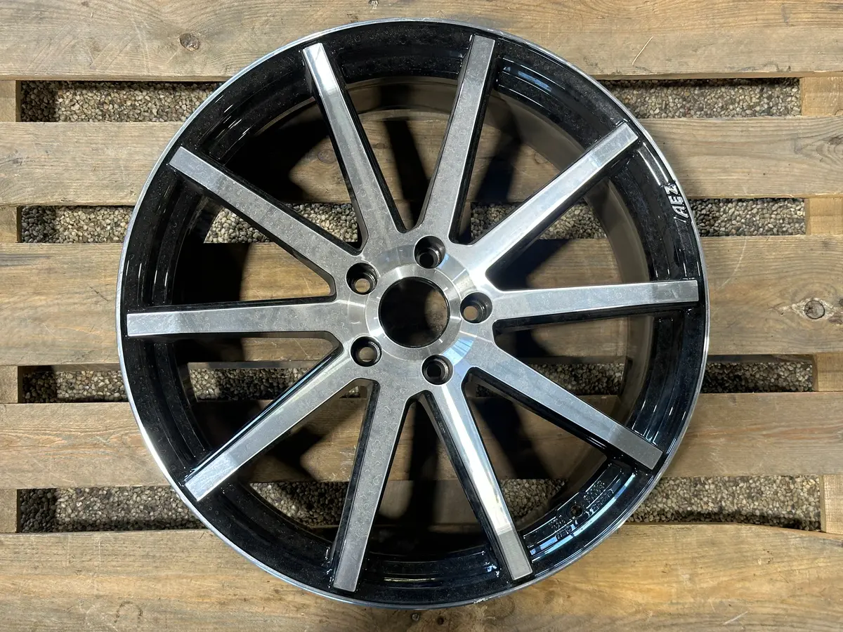 Aez Straight Black Polished 9.5X20 Et16 5X120 1