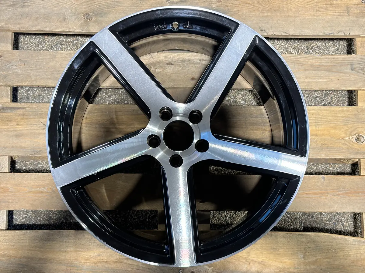 20” Dotz Cp5 Black / Diamond Cut Kba 51410- 5X112 1