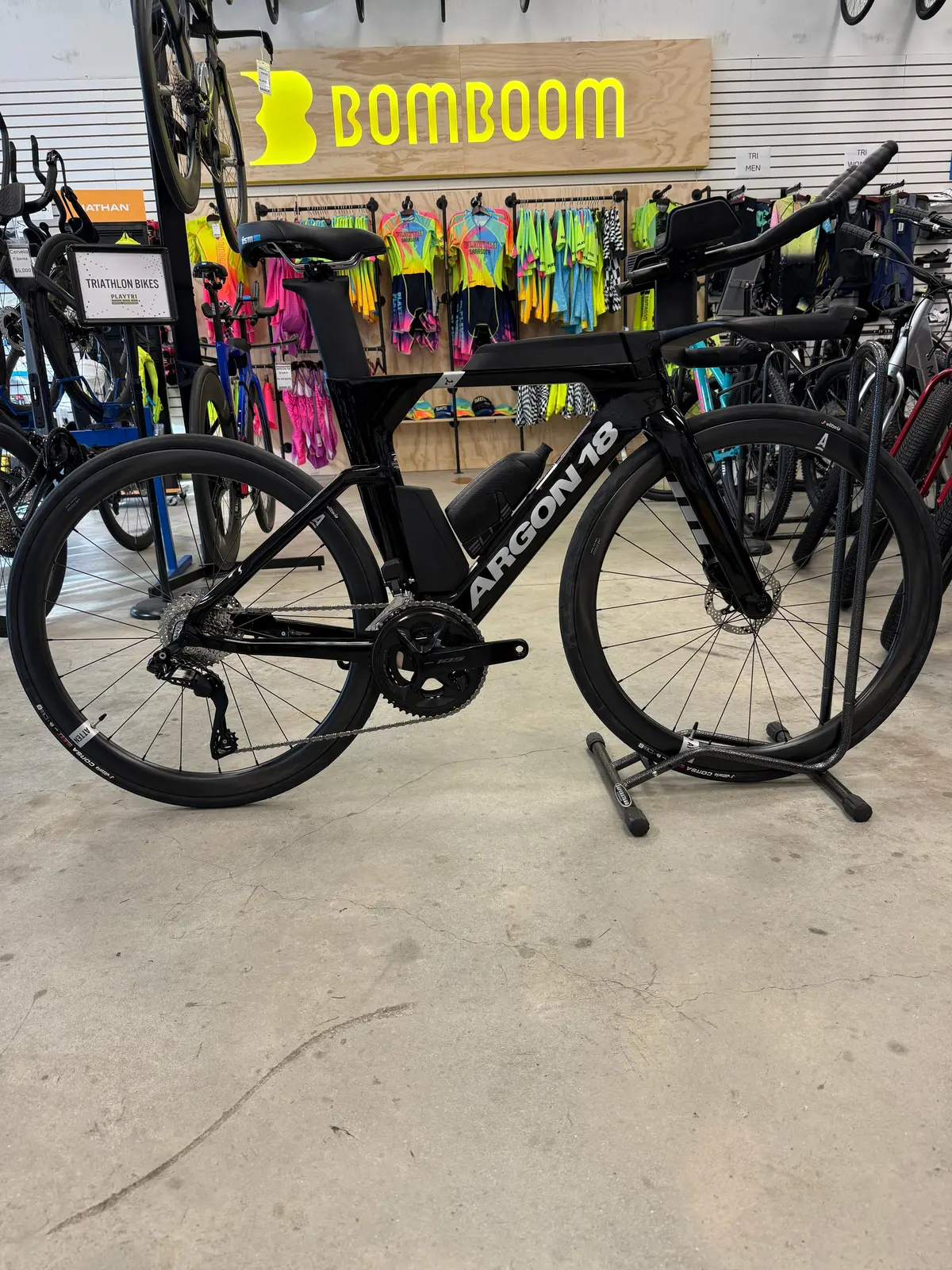 Argon 18 E-117, Shimano 105 Di2, Atten Carbon Wheels - 2026 2