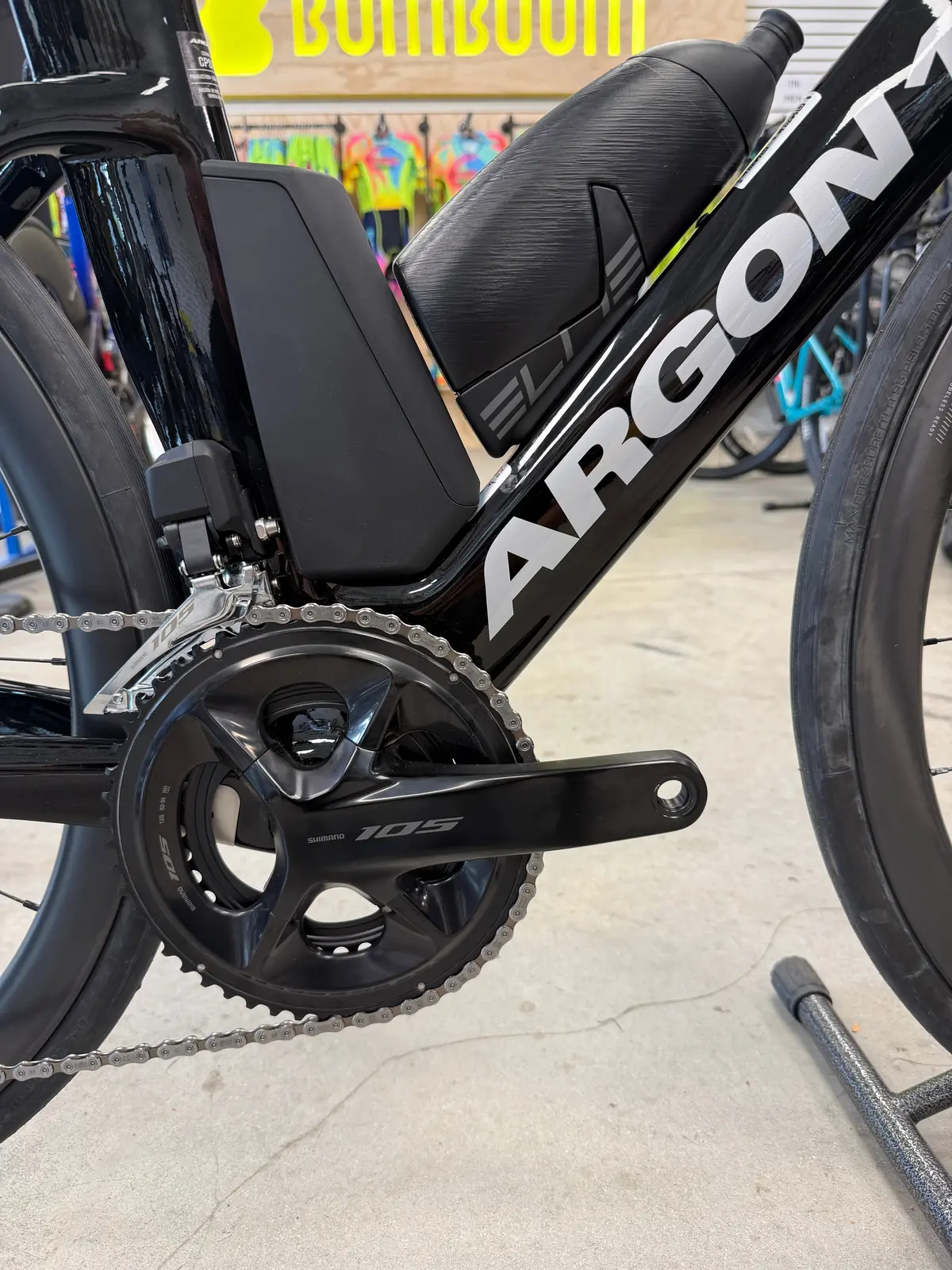 Argon 18 E-117, Shimano 105 Di2, Atten Carbon Wheels - 2026 3