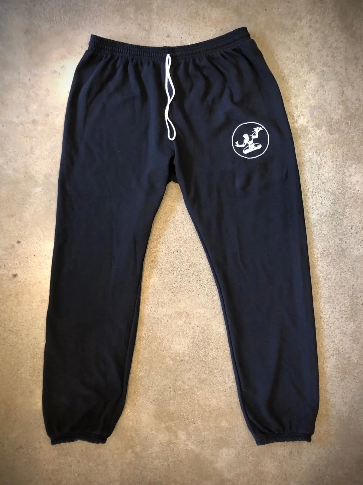 Spirit Of Detroit Sponge Fleece Sweatpants / White + Black / Unisex 1