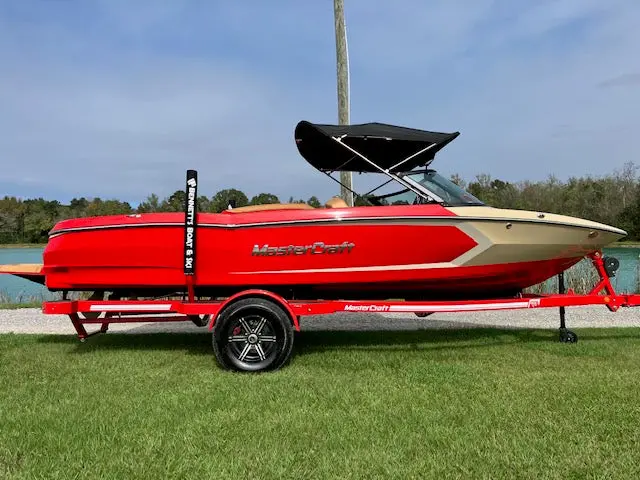 2025 Mastercraft Prostar 1