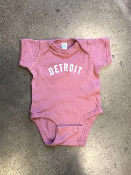 Detroit Classic Onesie / White + Mauve / Baby 1