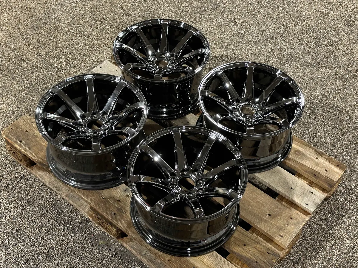 15" Barzetta Grottesco Black Chrome - 4X100 / 4X114.2 1