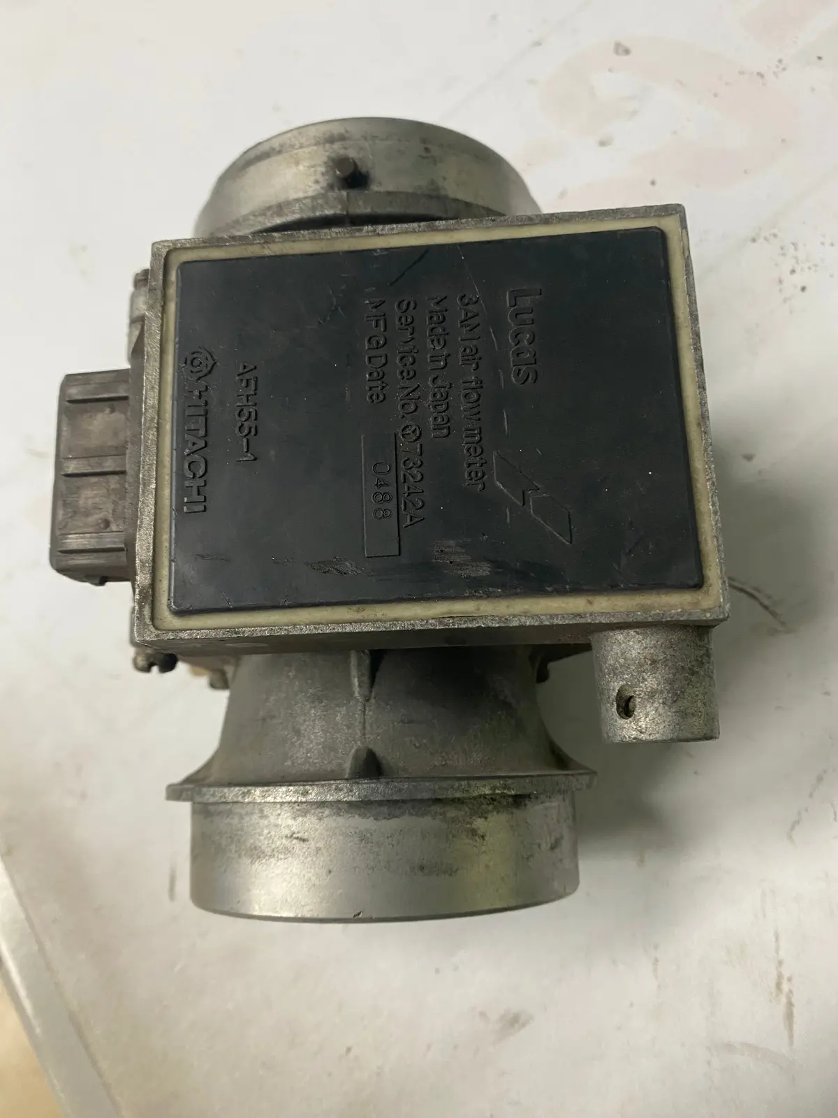 Used Jaguar Air Flow Sensor Part #Dbc12517r. Fits Jaguar Vdp 1988-1994,Jaguar Xj6 1988-1994,Jaguar Xjs 1992-1994. 1
