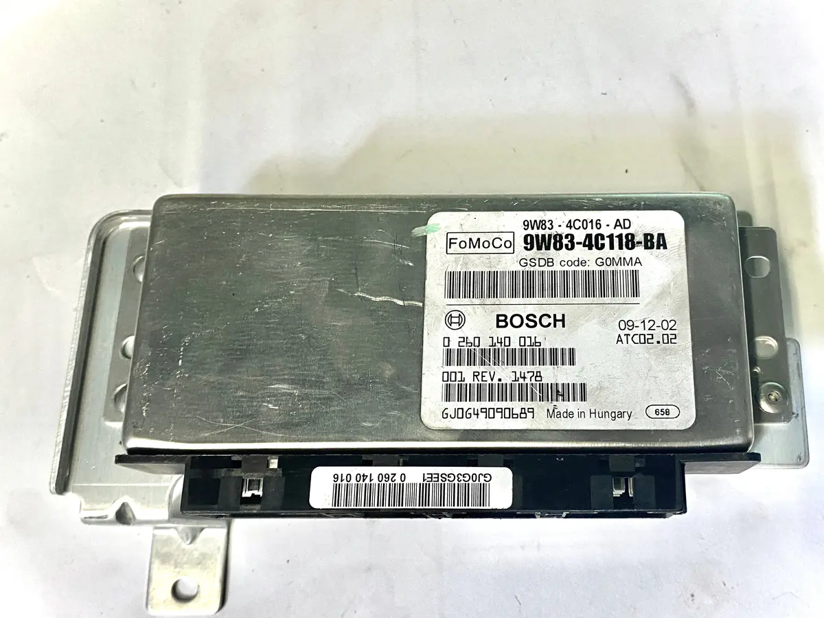 Used Rear Differntial Control Module For Land Rover Part #Lr019427. Fits Land Rover Lr4, Range Rover And Range Rover Sport 2013-2016 1