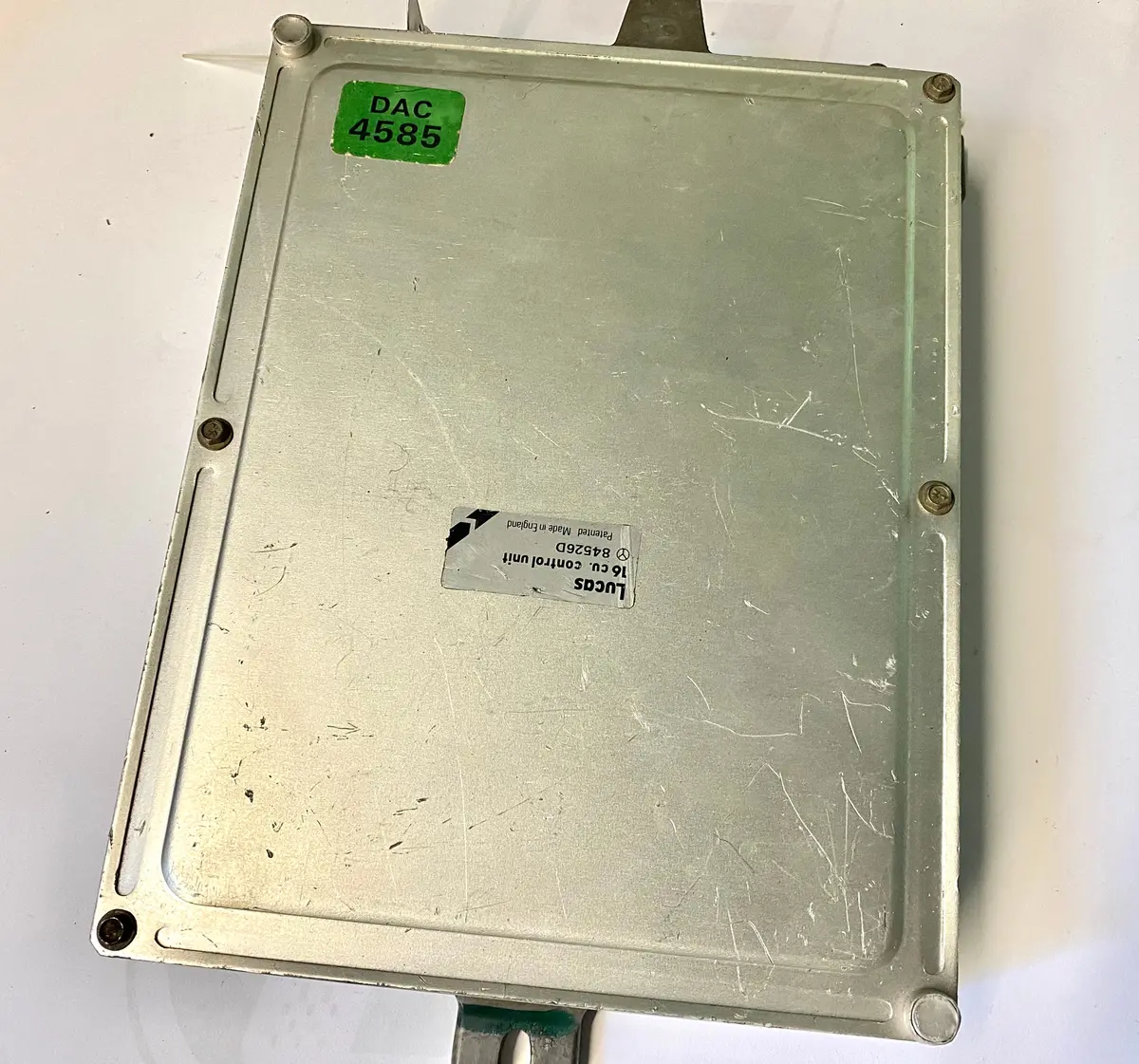 Used Jaguar Engine Control Unit Part #Dac 4585 1