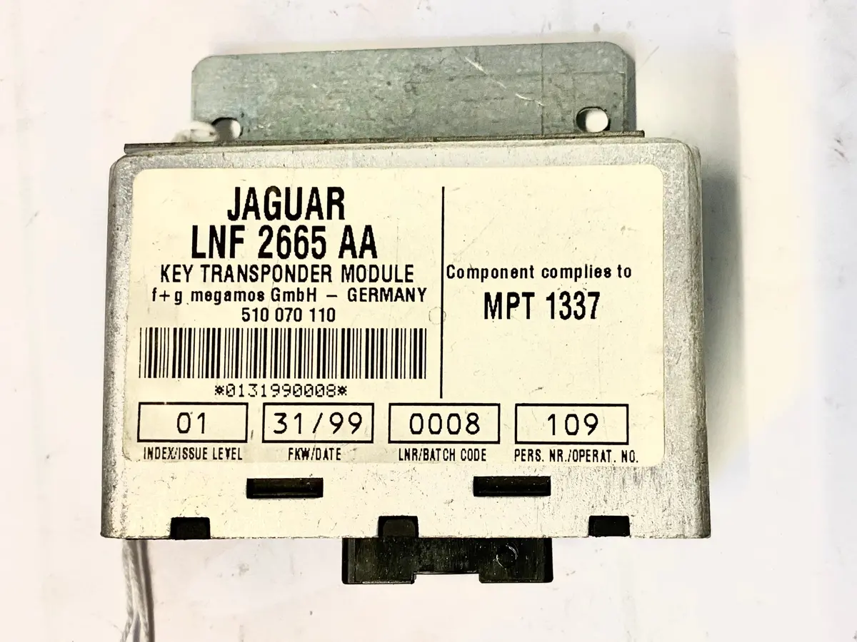 Used Jaguar Key Transponder Module Part #Lnf-2665-Aa. Fits Jaguar Xj8/Xjr 1