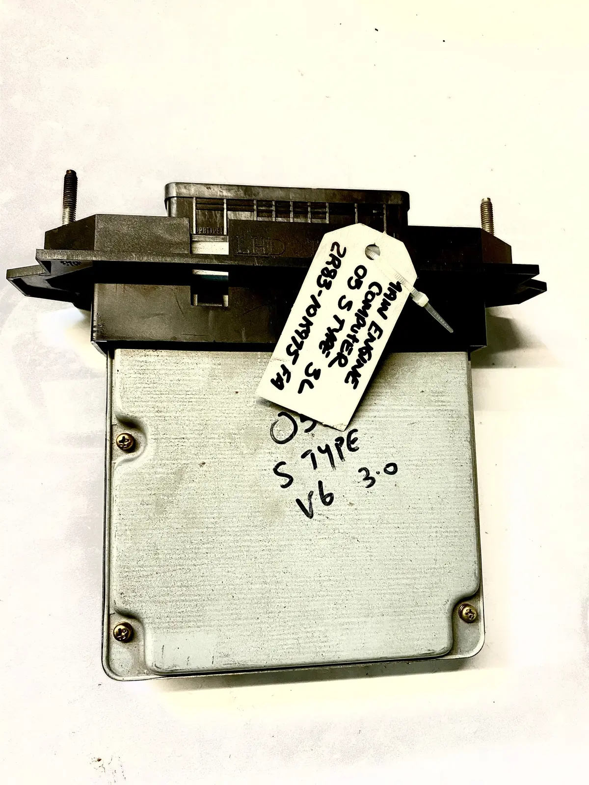 Used Jaguar Main Engine Computer Part #2R83-10K975-Fa/Xr847272 Fits Jaguar S Type 2000-2004. 1