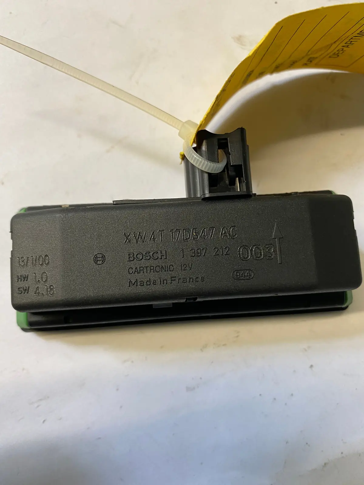 Used Jaguar Rain Sensor With Cover Part #Bosch1-397-212-003 1