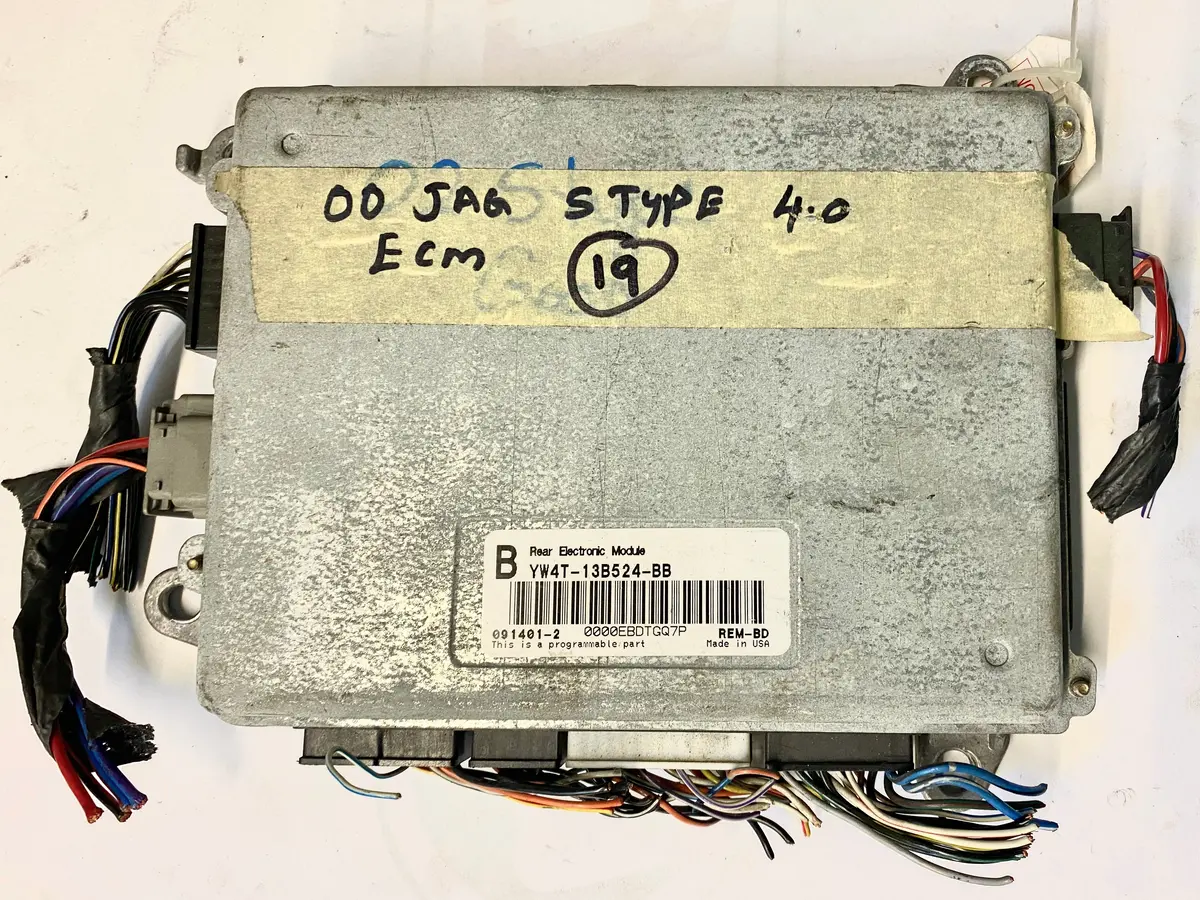 Used Jaguar Rear Electronic Module Part #Yw4t-13B524-Bb. Fits Jagiar S Type 1999-2002 1