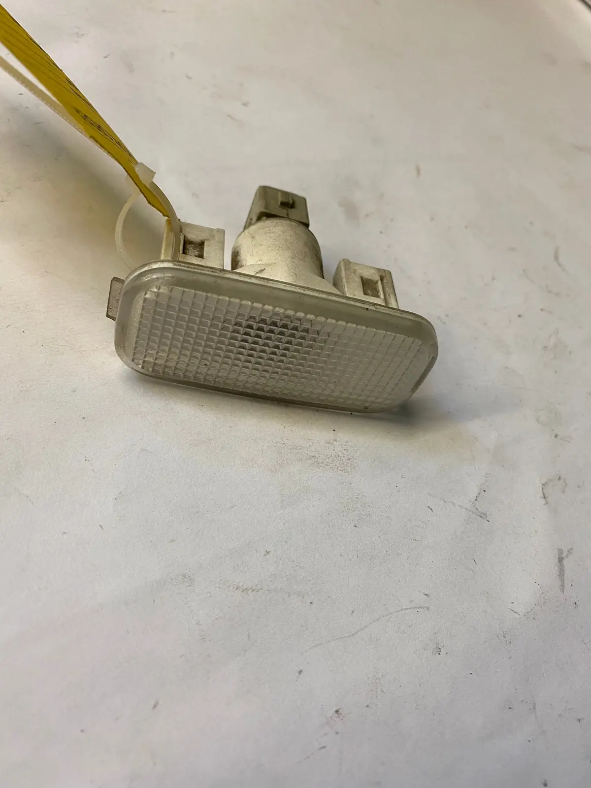 Used Interior Trunk Light For Jaguar Part #Lna-5380-Ba. Fits Jaguar Xjr,Xj8,Xj6,Vdp 1995-2003. 1
