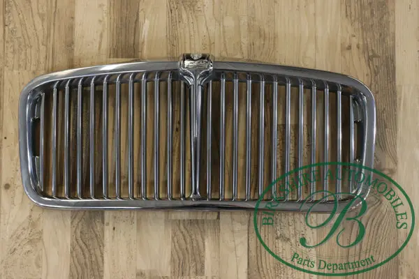 Jaguar Series Iii Vain Type Front Grille Assembly 1
