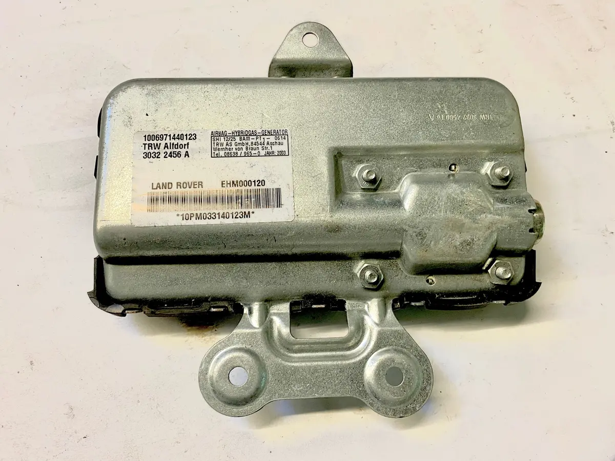 Used Land Rover Front Door Trim Panel Airbag Part #Ehm000120. Fits Range Rover 2003-2005. 1