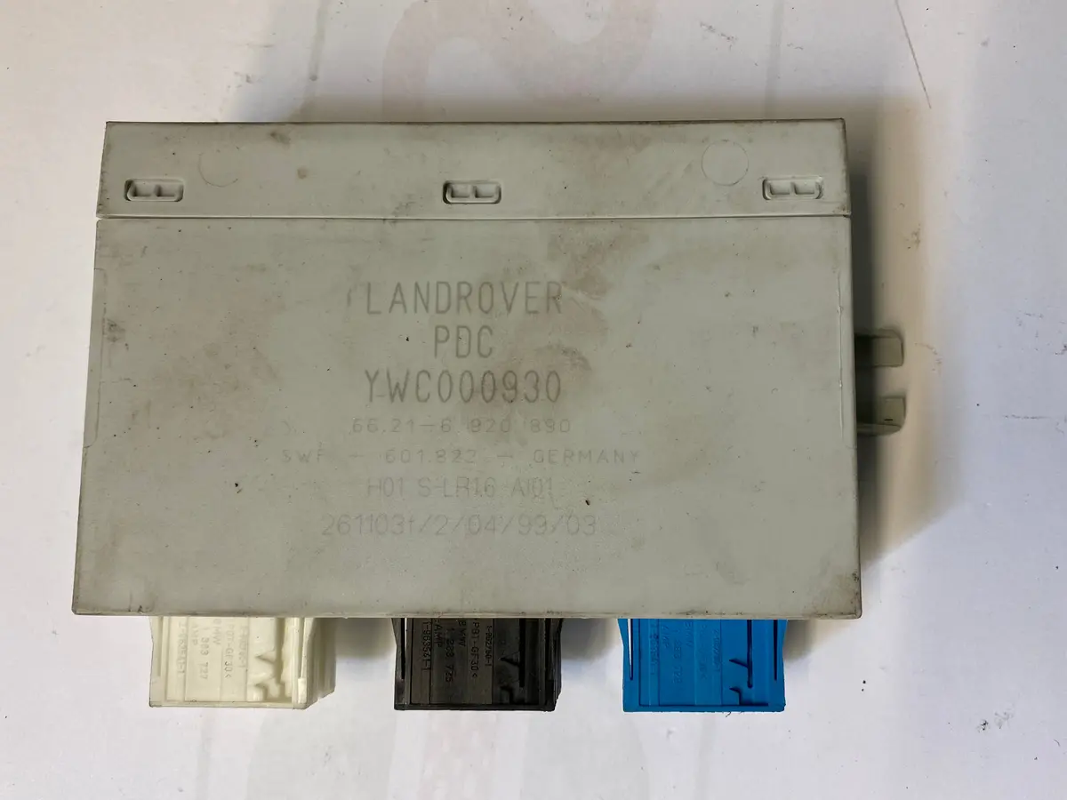Used Land Rover Parking Distance Control Sensor Part #Ywc-000-930. Fits Range Rover 2003-2009. 1
