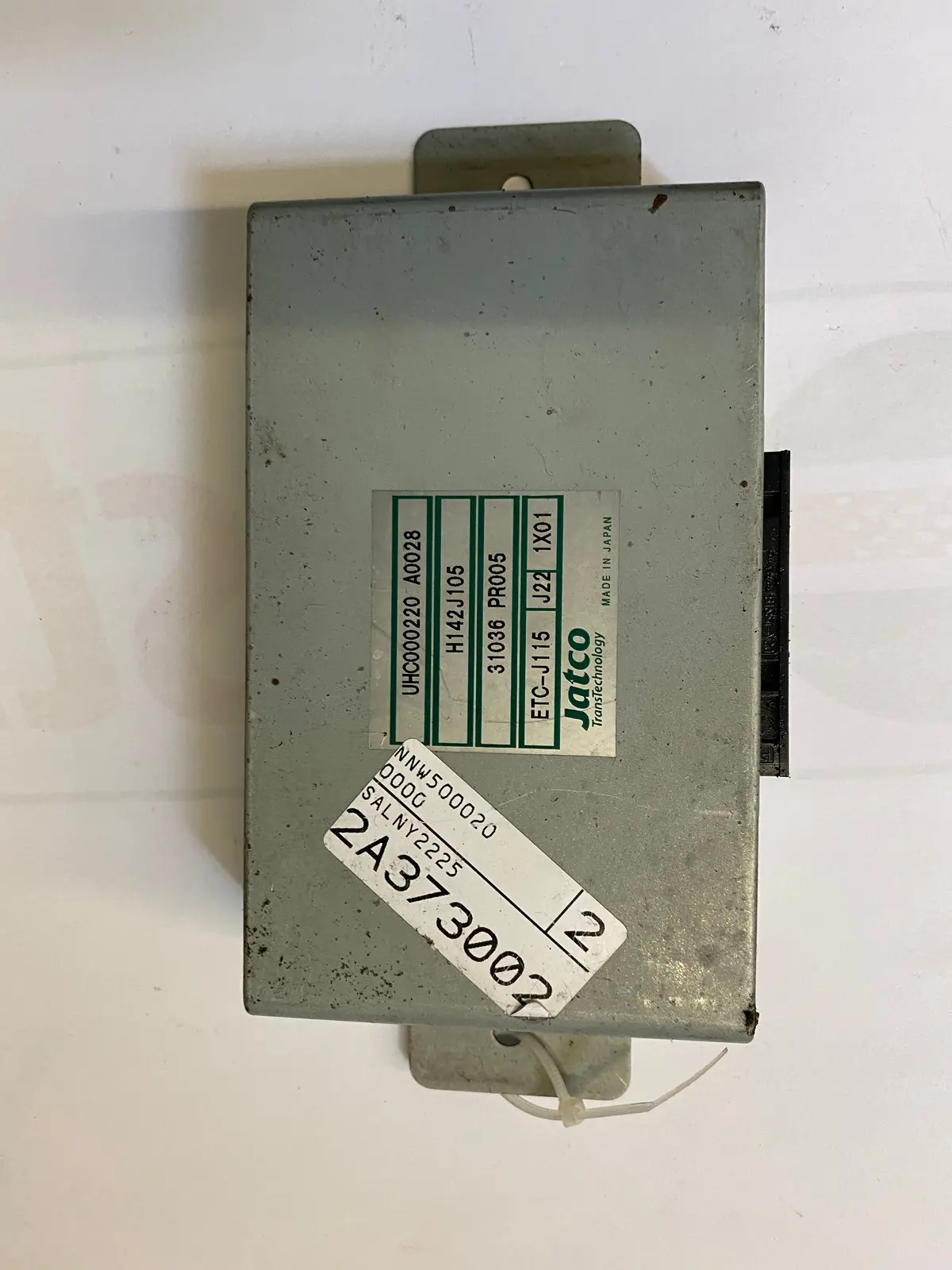 Used Land Rover Transmission Control Module Part #Uhc000220. Fits Freelander 2003-2004. 1