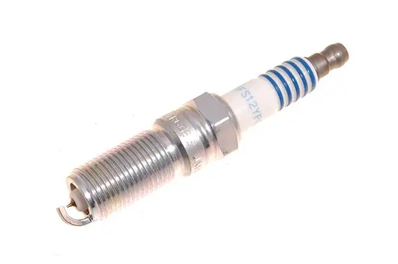 New Spark Plug For Land Rover Part # Lr025605. Fits Land Rover Discovery Sport 2015-2017, Land Rover Lr2 2013-2015, Range Rover Evoque 2013-2019. 1