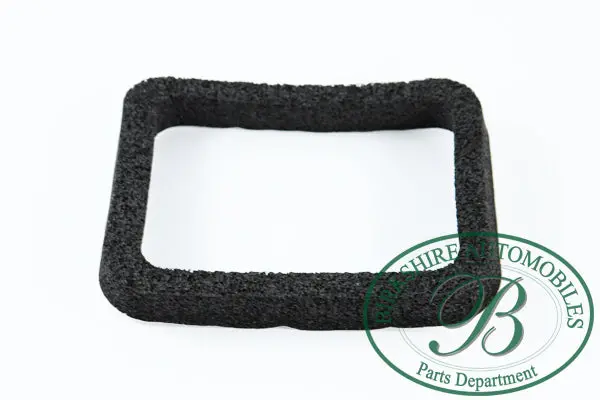 Range Rover Rear Lamp Seal Part # Lr087152. Fits Range Rover Discovery Sport 1