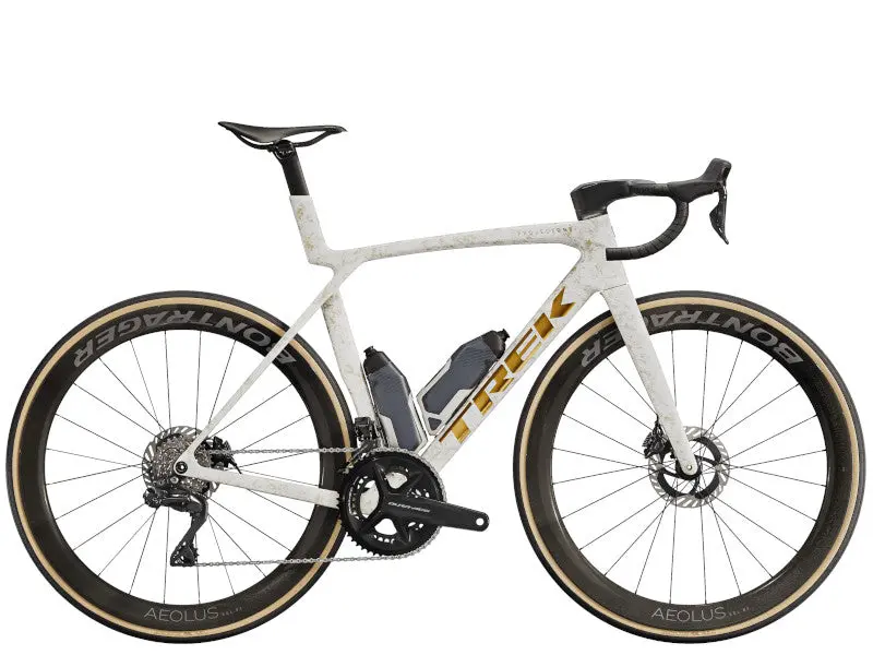 2025 Trek Madone Slr 9 Gen 8 Era White 1