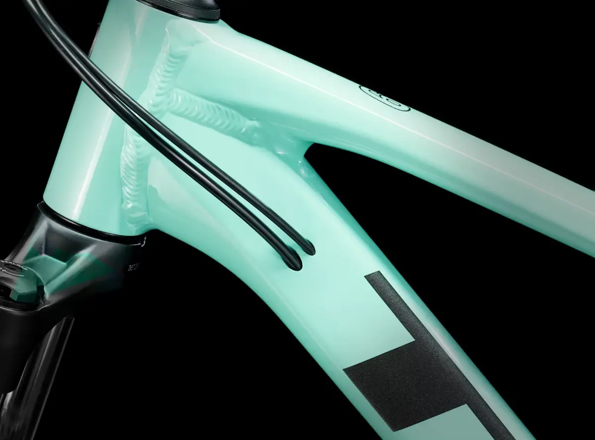 2025 Trek Marlin 6 Gen 3 - Miami Green To Dark Aquatic Fade 2