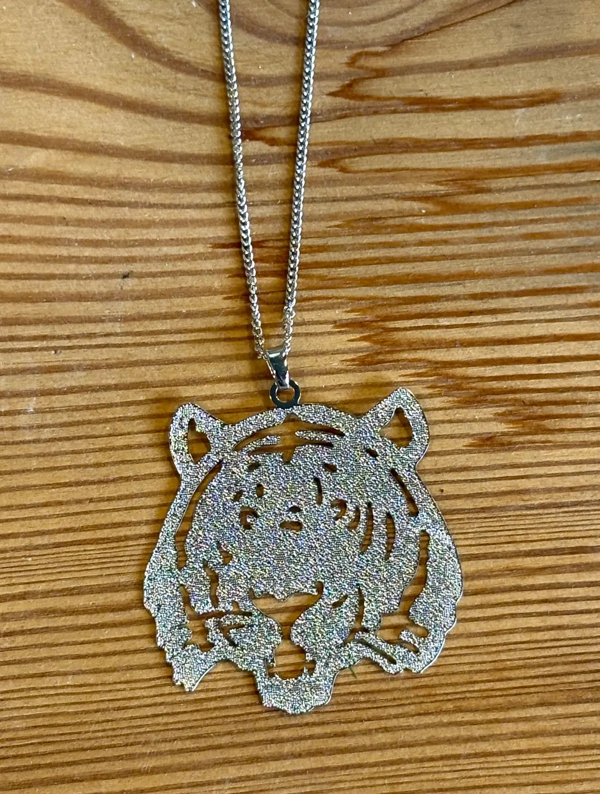 Tiger Pendant Necklace / Silver 1