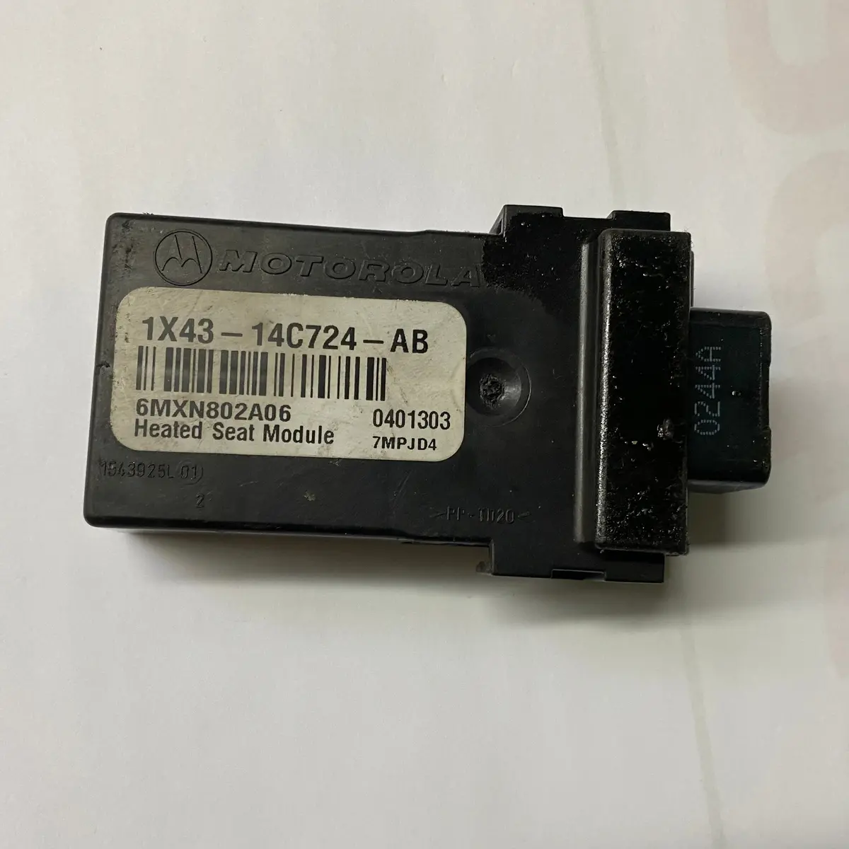 Used Jaguar Heated Seat Module Part #C2s2738. Fits Jaguar X Type 2002-2008 1