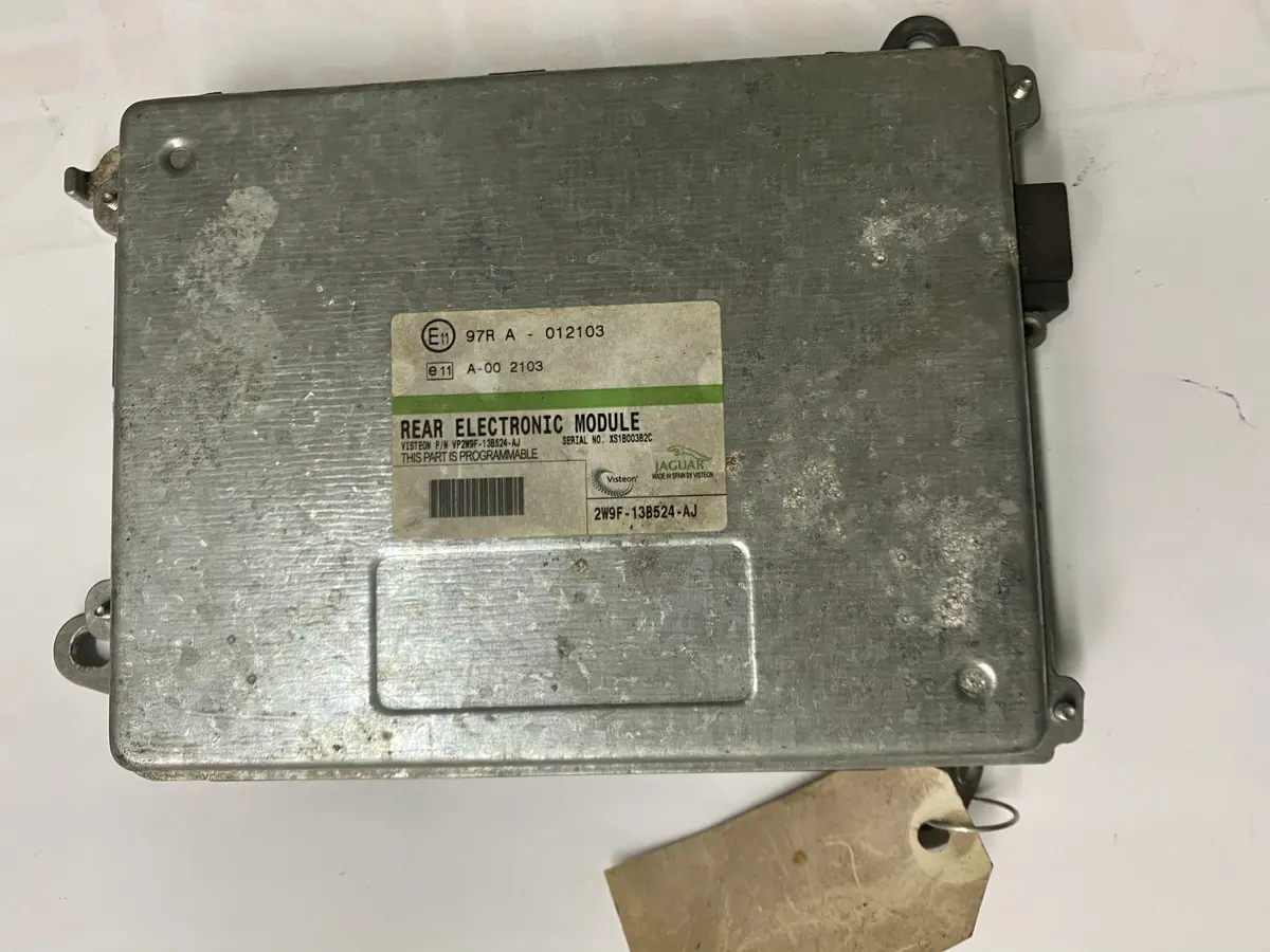 Used Jaguar Rear Electronic Control Module Part #2W9f-13B524-Aj. Fits Jaguar Xj8 2003-2005 1