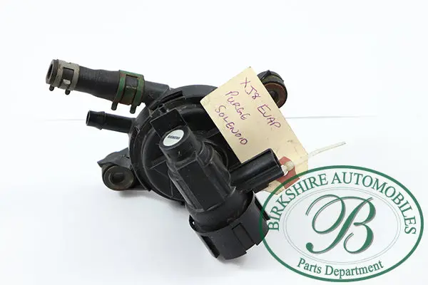 Jaguar Evaporative Emissions Purge Solenoid Part # Lhe1515ba. Fits Jaguar Xj 1