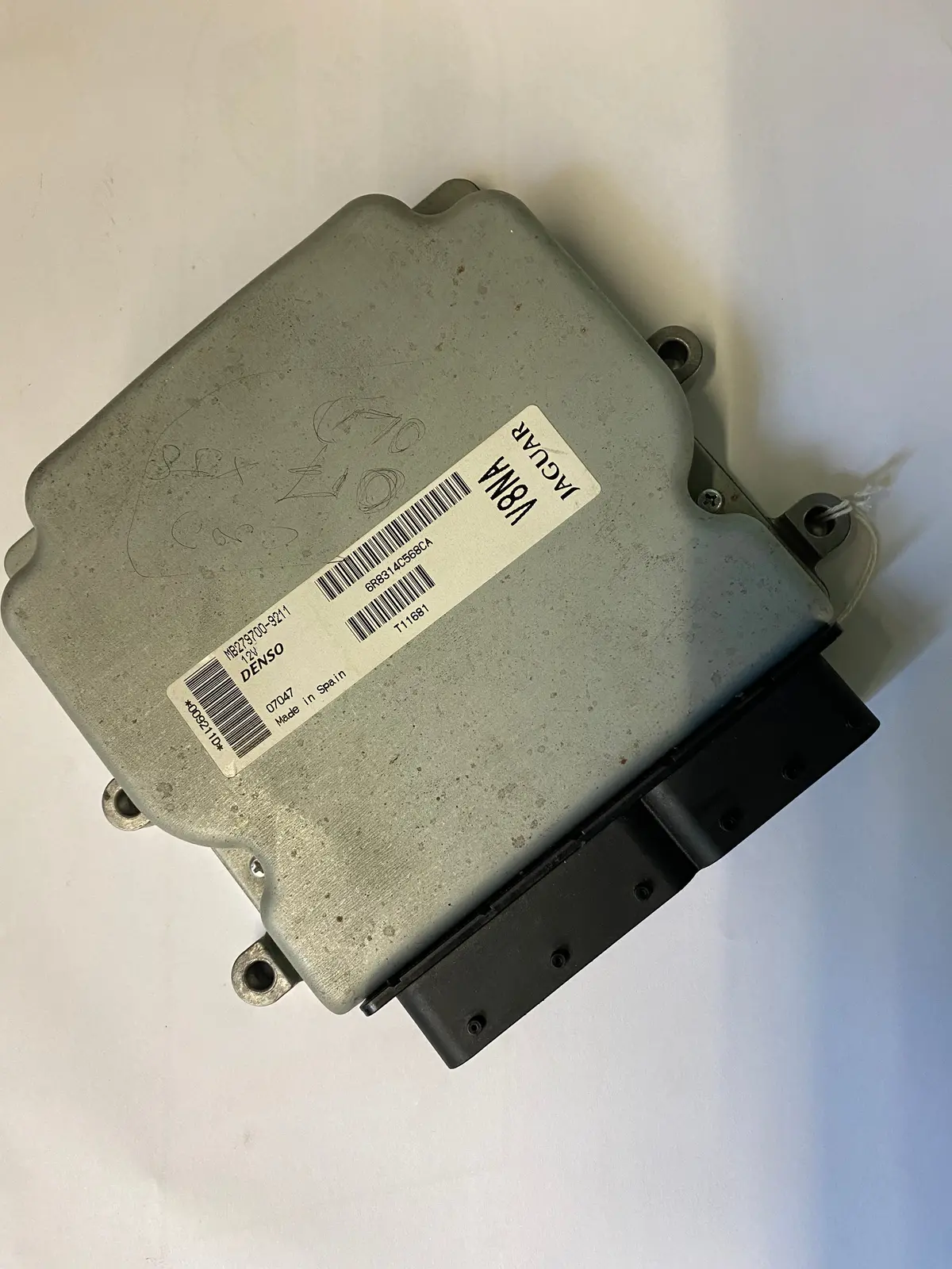 Used Jaguar Xj8 Engine Control Module Part #Mb2797-9211/C2c29833. Fits Jaguar Xj8,Xjr 2006-2009, Jaguar Super V8 And Vdp 2006-2009. 1