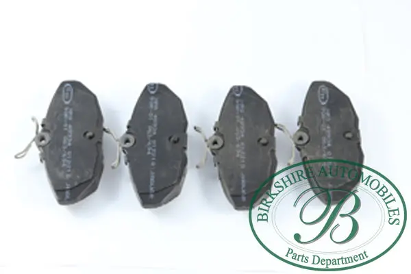 Jaguar Rear Brake Pads Part # Xr848934. Fits Jaguar 00-05 S-Type, 04-06 Xj8, 03-06 Vdp 1
