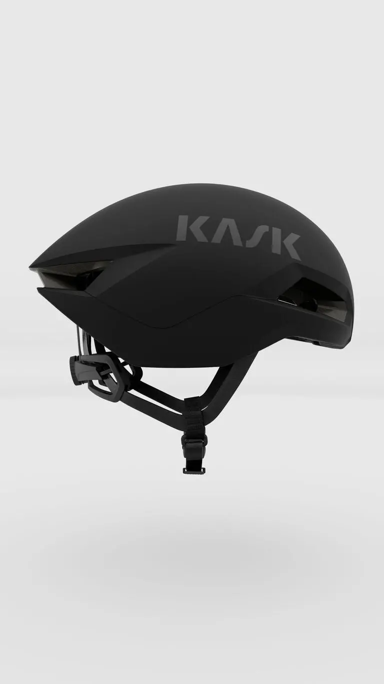 Kask Nirvana (Black Matt) 1