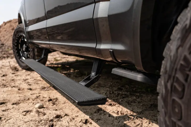 2019-2023 Silverado & Sierra 1500-3500 Crew Cab Amp Powerstep Xtreme - Black (Incl Oem Style Illumination) 2