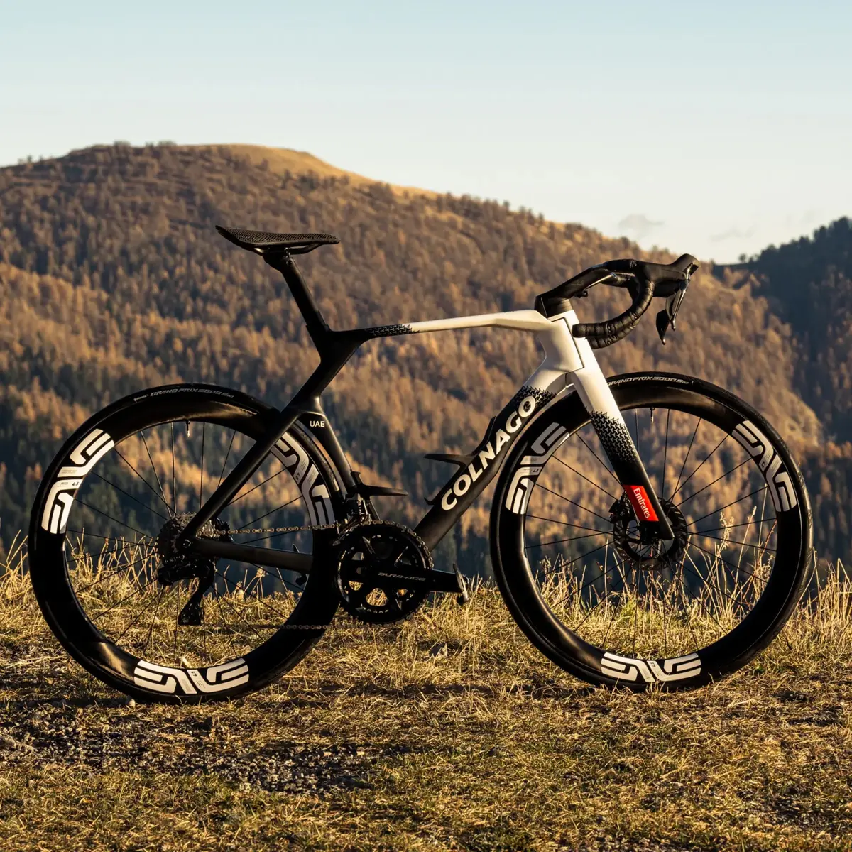 Colnago Y1rs - Shimano Dura Ace R9270 Di2 Disc, Enve Ws Ses 4.5C Wheels 23