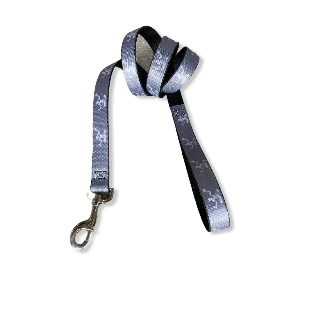 Spirit Of Detroit Dog Leash / White + Dark Gray 1