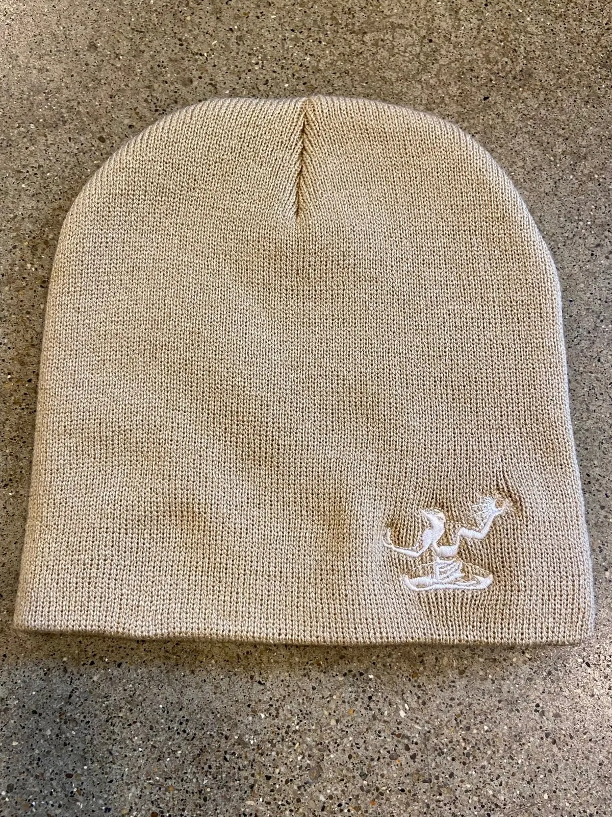 Spirit Of Detroit Knit Beanie/ White + Camel 1