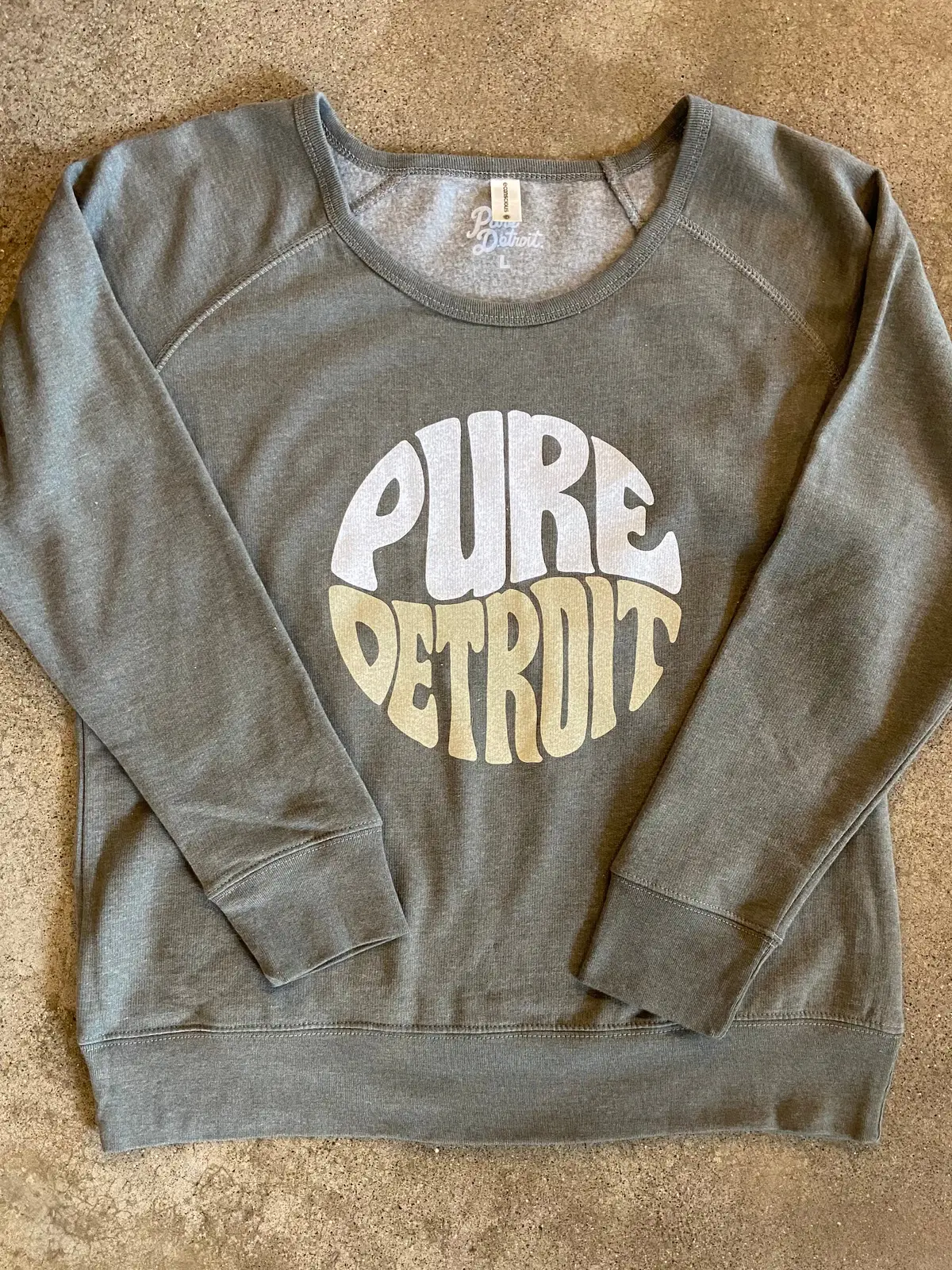 Pure Detroit Retro Wide Neck Raglan Pullover / White & Khaki + Heather Green / Women's 1