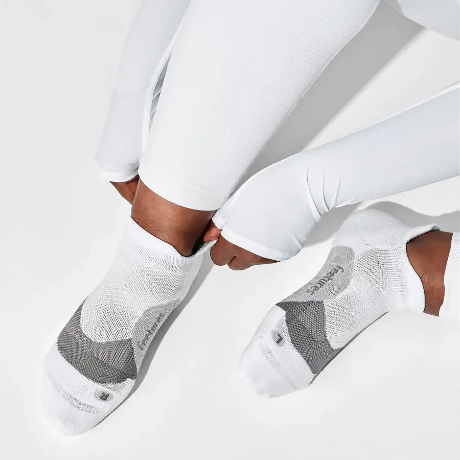 Feetures Elite Light Cushion No Show Tab Socks 1