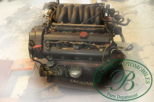 Jaguar 4.0L Engine Assembly. Fits Jaguar 1999-2002 S-Type 1